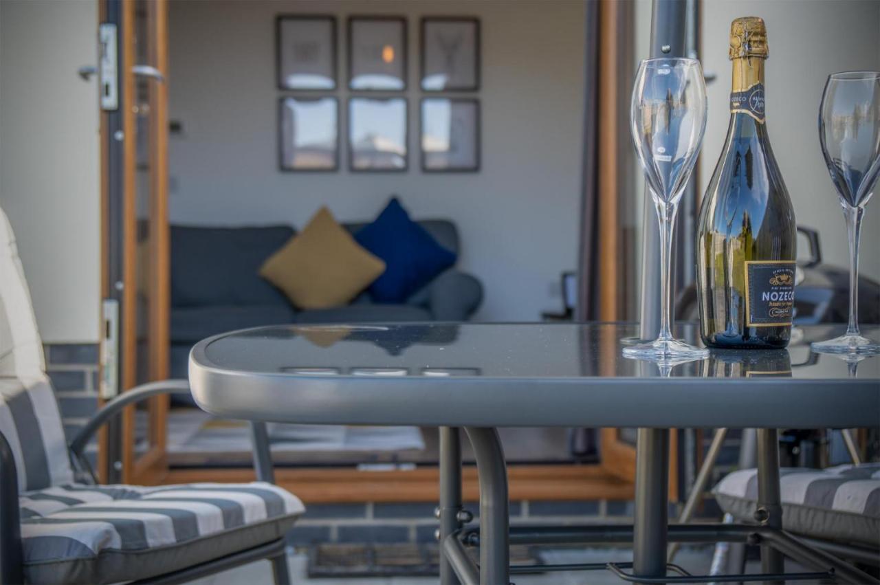 Holiday home Johnnys Cove - 2 Bedroom - *